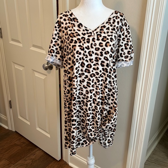 JODIFL Dresses & Skirts - Animal print dress